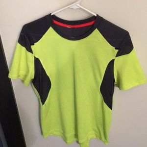 Lululemon Metal Vent